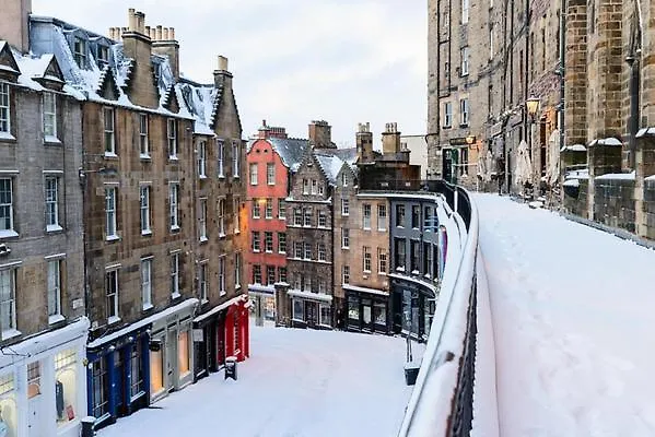 Easter Road Edinburgh Apartment